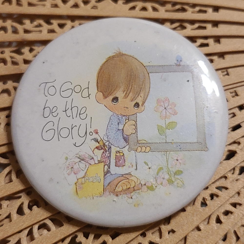 To God Be Glory Vintage Button